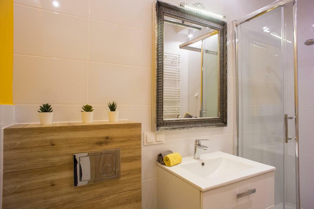 Atrium Apartment Z Garazem Torun Luaran gambar