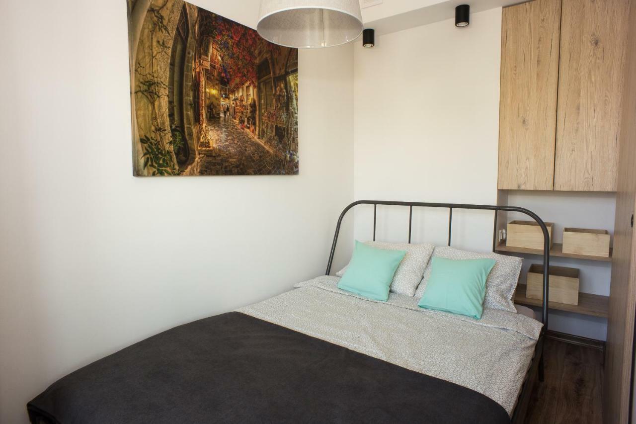 Atrium Apartment Z Garazem Torun Luaran gambar