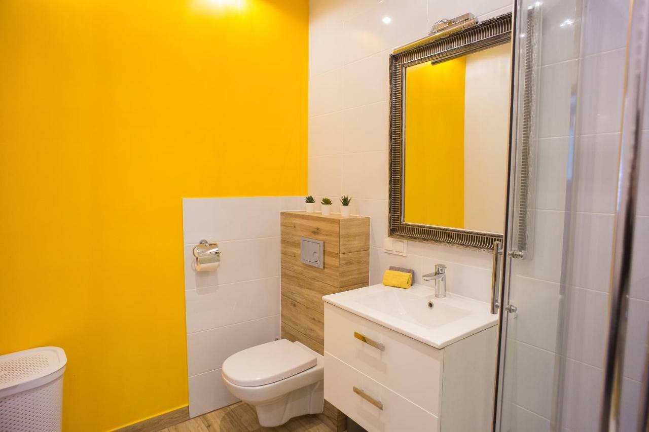 Atrium Apartment Z Garazem Torun Luaran gambar